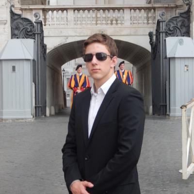 arniethepalms's profile picture. 