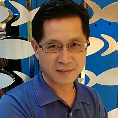 人活在世上不可能事事尽如人意,遇到困难和烦心的事情,听听别人的奉劝,也有好处;但是,化解心里的矛盾主要还是得靠自己。