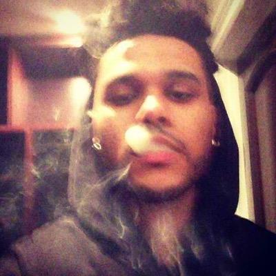 theweekndSCRP's profile picture. do you live in a pineapple under the sea or nah?