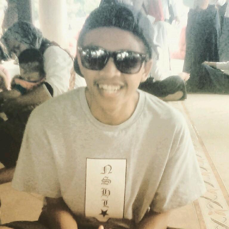 herup807's profile picture. kawan lebih segalanya dari kekasih :)