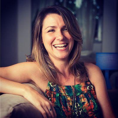 TudoEnergia's profile picture. Vivendo a magia das Infinitas Possibilidades para Milagres :)  Educadora Espiritual, Palestrante, Especialista em Liberdade Emocional | Ariana Schlösser