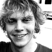Tate. Langdon (@thelovableghost) 's Twitter Profile