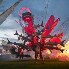 Shademakers design, construct & build large scale kinetic installations, carnival costumes & outdoor theatrical pieces which we present worldwide.