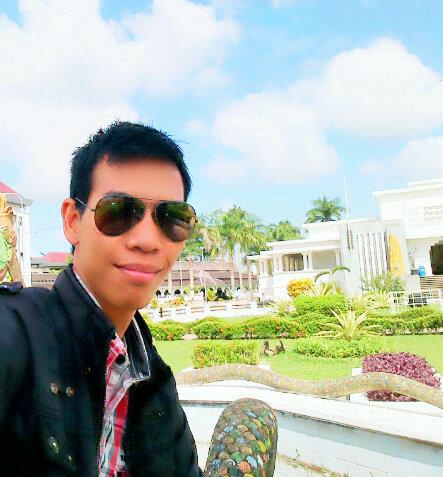 IsnainidGd's profile picture. Call: 082323868604 BBM: 2af8b1cd Skype: isnaini88sp Instagram: mas_isi Line: isnaini4s Wechat ID: taurus2af8b1cd757