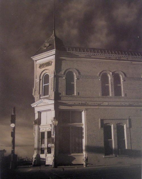 thetrinityhotel's profile picture. Carlsbad New Mexico exclusive hotel & restaurant with custom suites!  Serving breakfast, lunch and dinner daily! Wine, Gifts, Cigars, Hotel Suites, Food & Fun.