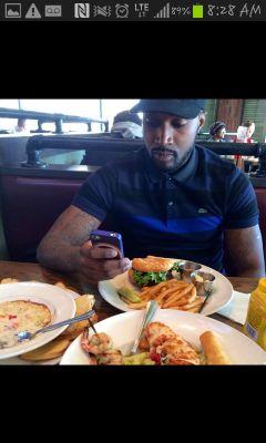 young_dutch276's profile picture. Hollander Ridge projects 4 life...long live the Guerrilla.... free all my brothers out the jam....