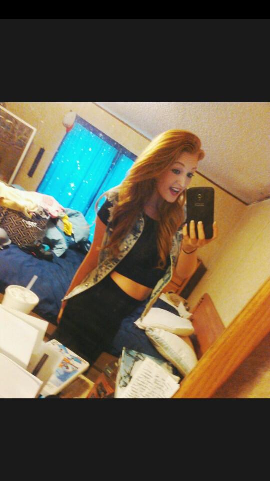 alliee__katt's profile picture. #IRMOVEMENT / #nympho / #FuturePornStar