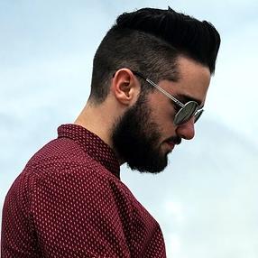 OtaTovar's profile picture. No hay mérito en decir lo que otro quiere escuchar; el mérito está en decir lo que no se quiere escuchar pero que necesita ser dicho