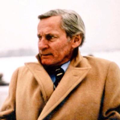 I am the ghost of William Gaddis's trenchcoat.