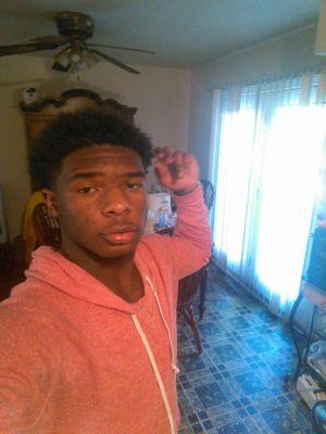 onebillyonetrey's profile picture. speak the real free dj the world wil be mine