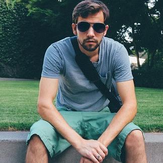 manolo12319's profile picture. Viajo cuando puedo aunque quisiera hacerlo todo el tiempo, abrazar instantes, porque, a veces, esa es toda la sabiduría que uno necesita.