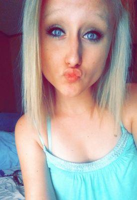 Ash_Nicole388's profile picture. 