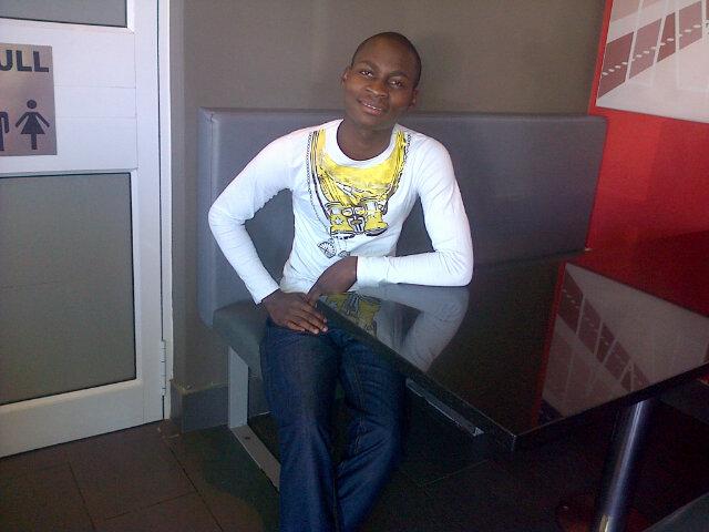 gilbertluboya17's profile picture. 