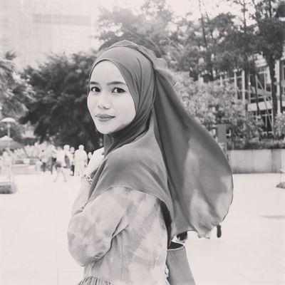 fyruzhnasir's profile picture. @fyruzhnasir Kuala Lumpur
#fashiondesigner,  #muslimahdress #clothing #activeware #jubah #hijab #personaldesigner