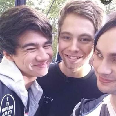 freefollowb27's profile picture. free follow for you lovely human please give my main account a follow @bellaamaria_xx & click the youtube link (like and subscribe please)