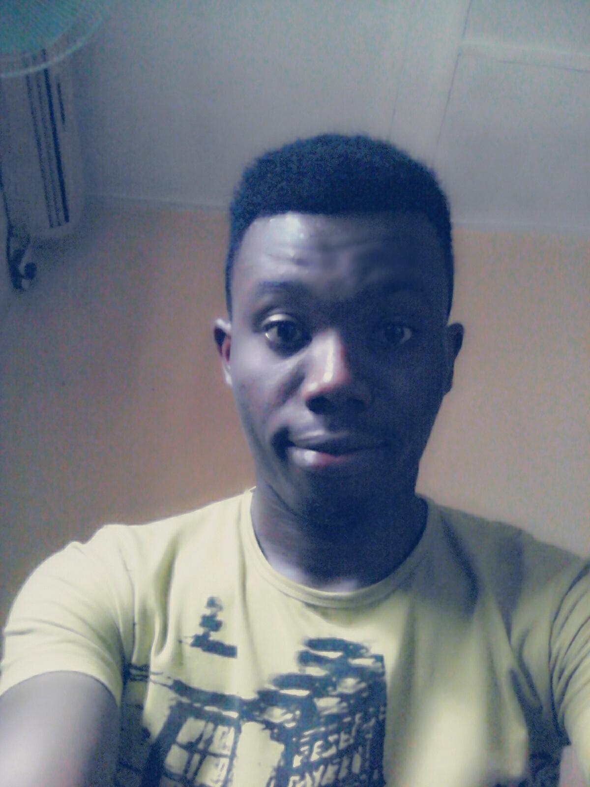 Damfostopper's profile picture. Enthusiastic Health Records Officer