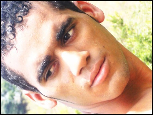 AlexBrown19's profile picture. 