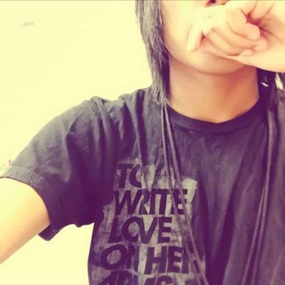 adriannhyo's profile picture. The best things in life aren't things