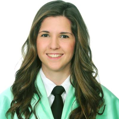 SOLEANA de nacimiento y por devoción, licenciada en actividad fisica y el deporte, diplomada en magisterio. REAL BETIS BALOMPIE mucho mas que un sentimiento.