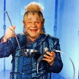 Plots from Star Trek Voyager Season 8. Account run by @TomParis_2346. DM me to contribute. #TeamTomParis
