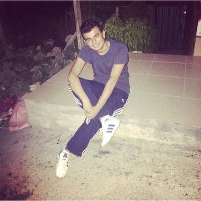 ottoman_y's profile picture. MİNARELER SÜNGÜ KUBBELER MİĞFER CAMİLER KIŞLAMIZ MÜMİNLER ASKER BU İLAHİ ORDU DİNİMİ BEKLER ALLAHUEKBER ALLAHUEKBER!!! Balıkesir 17 Ak Lise Karesi Başkanı