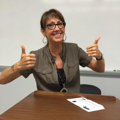 HHS_SpanClub's profile picture. para fiesta!