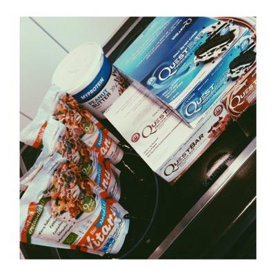 protcarbsfatlov's profile picture. SKINNY GIRLS LOOK GOOD IN CLOTHES. FIT GIRLS LOOK GOOD NAKED