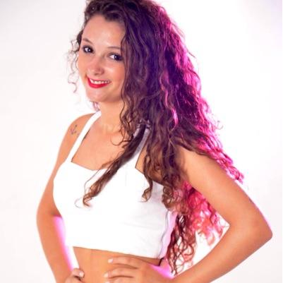 ari_garcez's profile picture. 