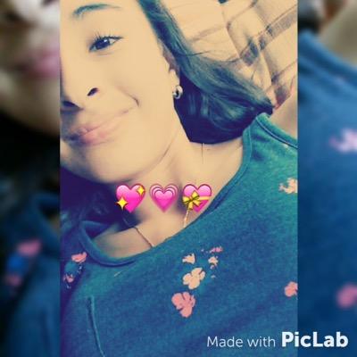 0102snowwhite's profile picture. 