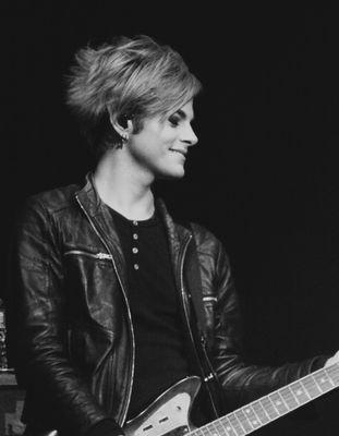 RayaraLambert's profile picture. 