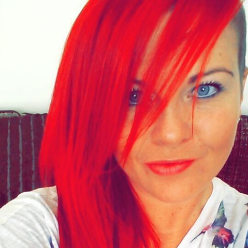 hair extensionist/nail technician/mother/animal lover!!
hoping that maybe just maybe things will work out this time ;)