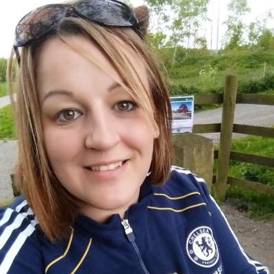 Hi im a footie mad supporter of Chelsea fc for over 30 years ⚽️⚽️⚽️