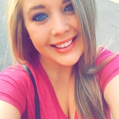 MarinaEClick's profile picture. 