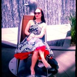 sarinskyy's profile picture. The Hollywood Wanderer. Music afficianado. Damn awesome.