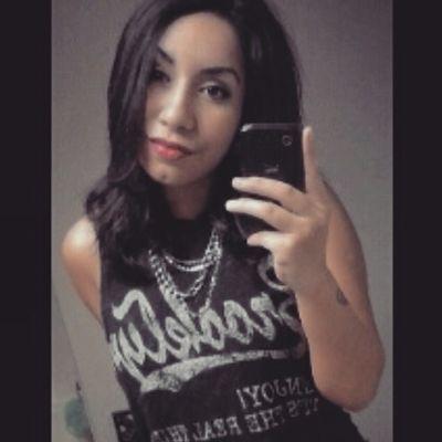 kalynashleyy's profile picture. sippin liquor by the liter #thatsroyalty