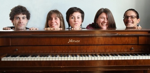 Richmond based Moruza crafts tunes that your ears will love.
http://t.co/8DSUYXVo9F
http://t.co/0MLnzY4QAQ