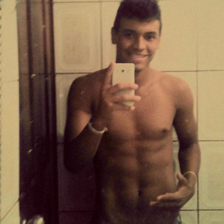 wuitman1996's profile picture. Soy amigable y buenos nota