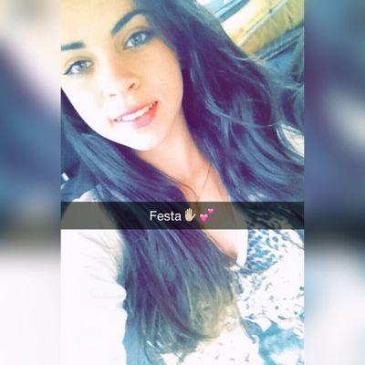 Para cada lágrimas , um belo sorriso!!
Snap : Saracs1419
Mineirinha