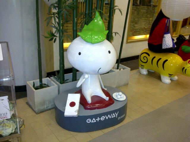 lwenn79's profile picture. It's just me ^_^ Book+Coffee+TV Show lover. Just be who you are and say what you feel. You can't please everybody.