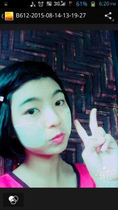 Khine40585643's profile picture. 