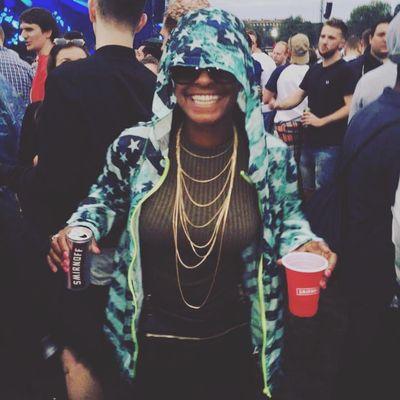 Becki_John's profile picture. 