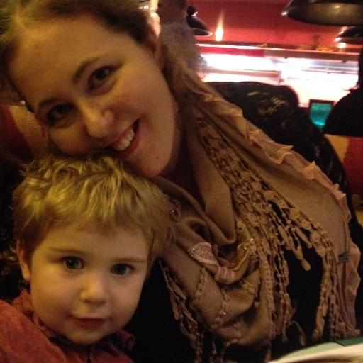 Full-time worker & Mum of a 12 year old boy and a 8yo girl. I am also a food blogger in Milton Keynes.