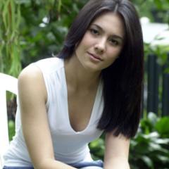 anapapatom1's profile picture. 