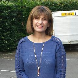 naz_visram's profile picture. 