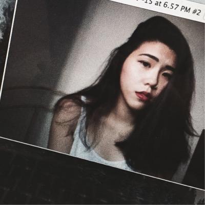 jolzangx's profile picture. i fly like paper, get high like planes