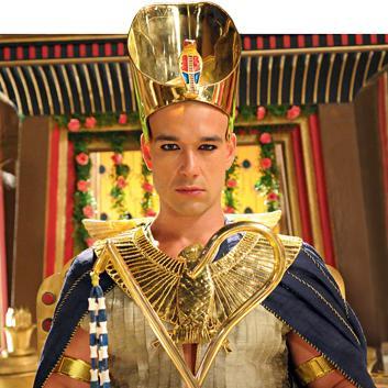 Sou o rei do Egito , Marido da Rainha Nefertari e Pai de Amehotep .