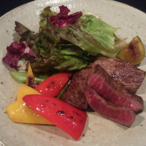 shokudo8f's profile picture. 恵比寿の食堂バー【はちえふ】です。 営業時間は20時～翌朝８時までです。お食事のラストオーダーは翌朝７時半。チャージはなし＾＾渋谷区恵比寿西1-3-2恵比寿第二東栄ビル(バンタンの隣りのビル)エレベーター７Fで降りて階段７段上るです！各種パーティーのご予約は、営業時間外、曜日関係なく大歓迎！！詳細はお電話でお気軽に！！