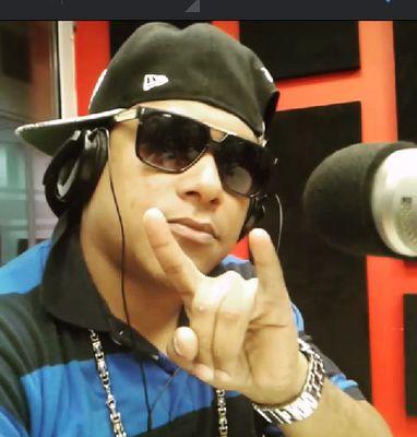 Artista Panameño,musico compositor Y cantautor de genero reggae en spañol,exitos como Bududundun entre otros contrataciones llamar al (507)62-26-31-64.