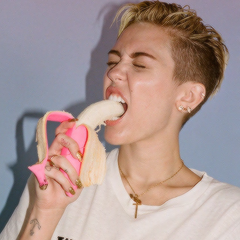 divflogs's profile picture. 