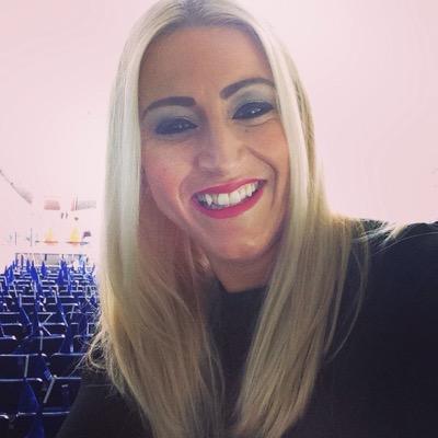 sarahbobs's profile picture. Its better to arrive late than arrive ugly!!